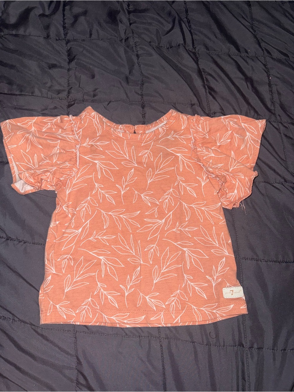 Girls Flutter Sleeve Tee in Coral Leaf Print